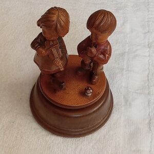 Edelweiss Swiss musical wood girl playing violin boy playing clarinet